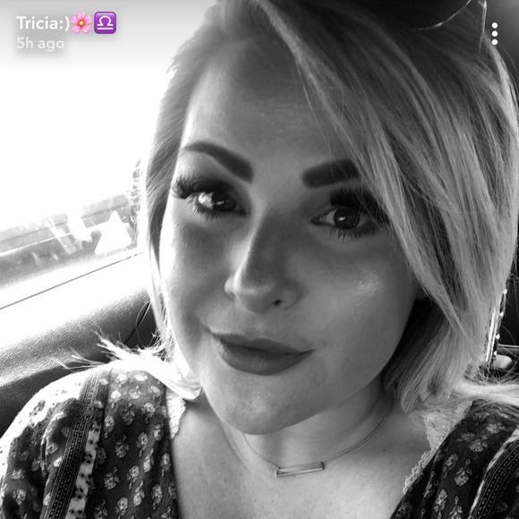 Meet your Posher, Tricia - Picture 1 of 1